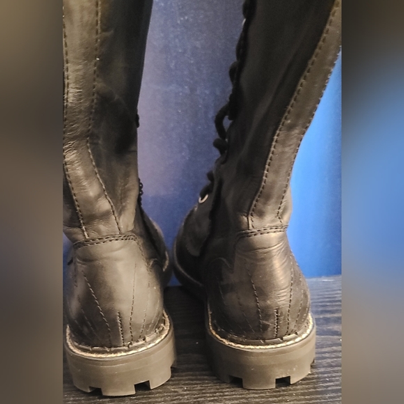 Fluevog - 7th Heaven Bertman - Picture 4 of 11